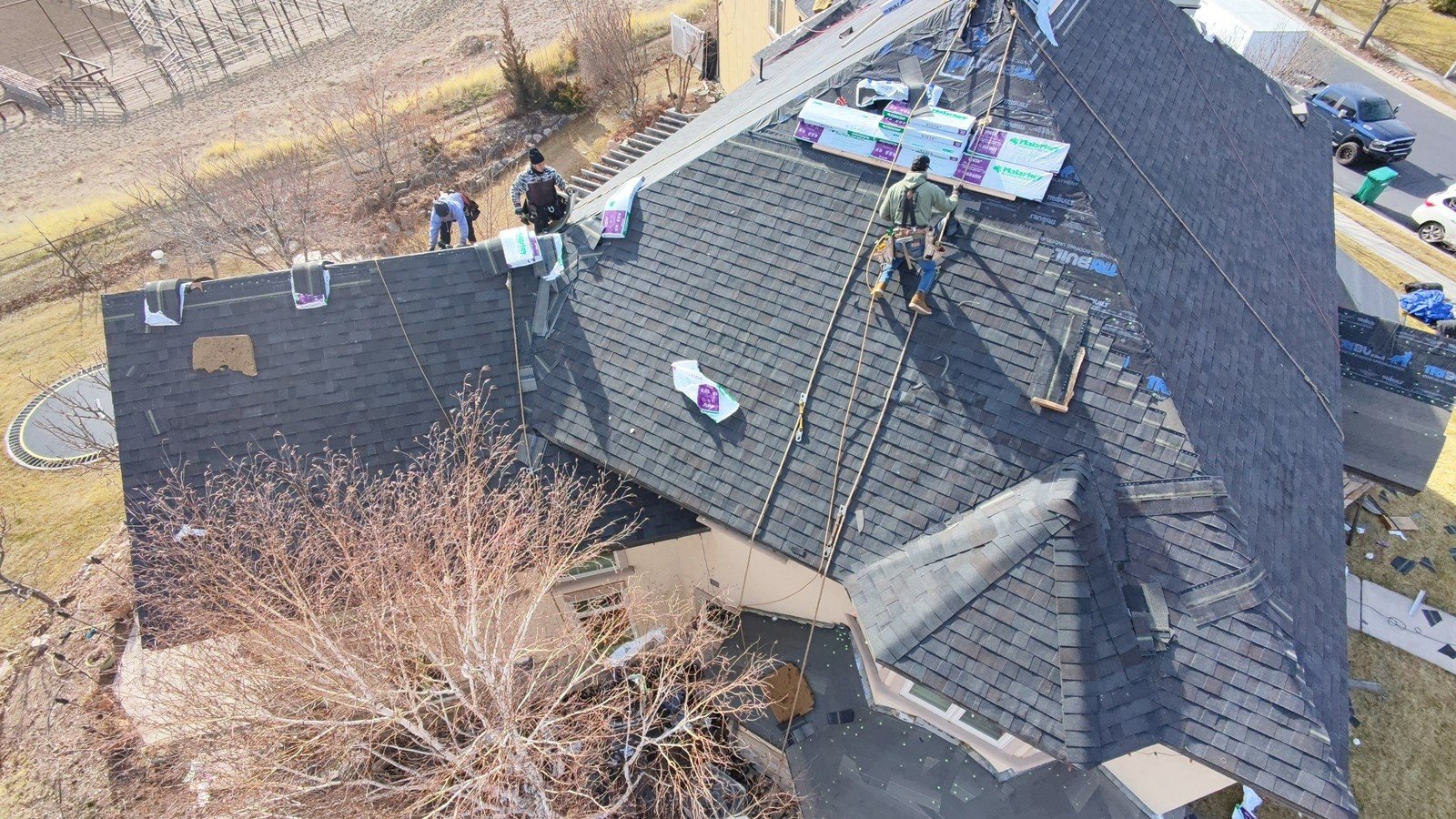 Roof Repair vs. Roof Replacement: How Utah Homeowners Can Decide